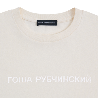 Футболка с потресканным логотипом