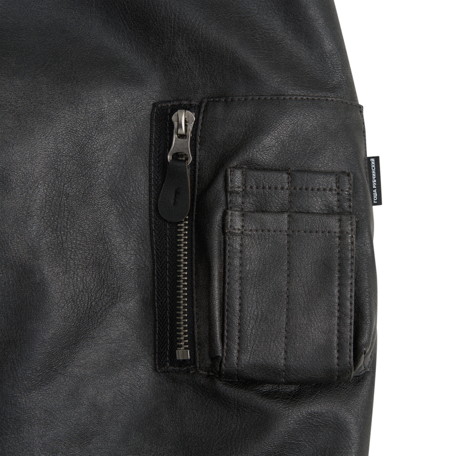 Бомбер из искусственной кожи